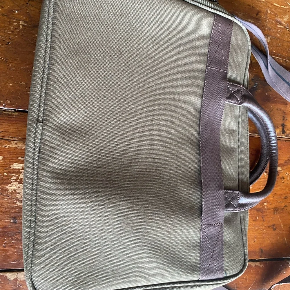 solo Olive Green and Brown Laptop Messenger Bag